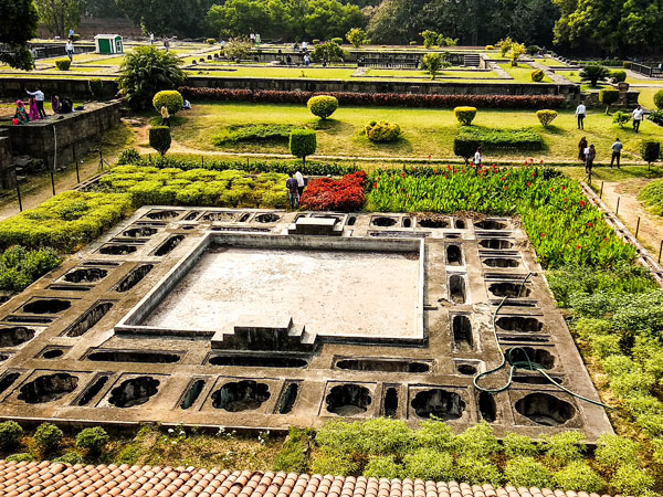 How To Reach Shaniwar Wada