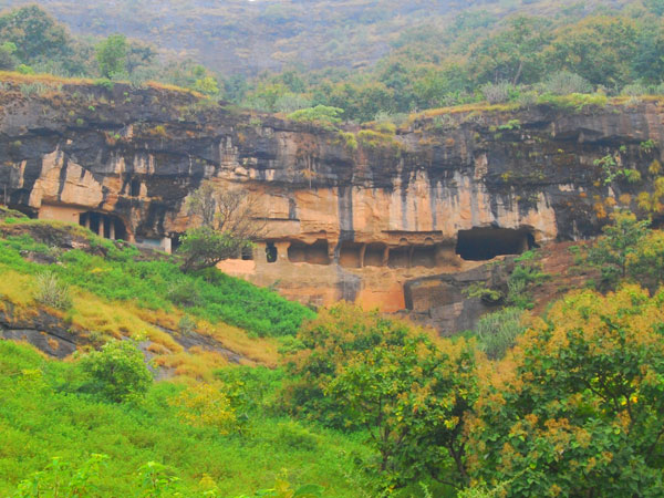 4) Lenyadri Caves