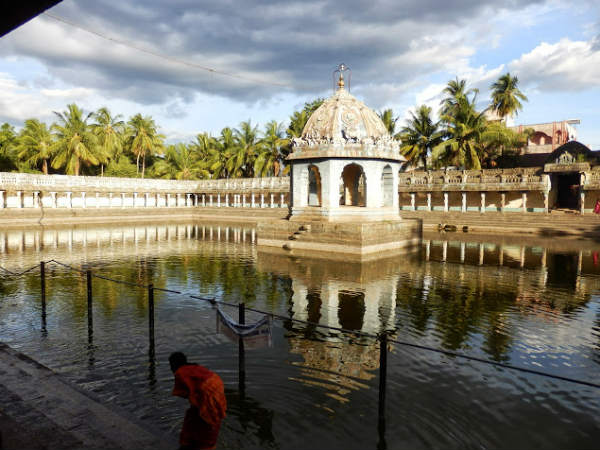5) Vaitheeswaran Temple