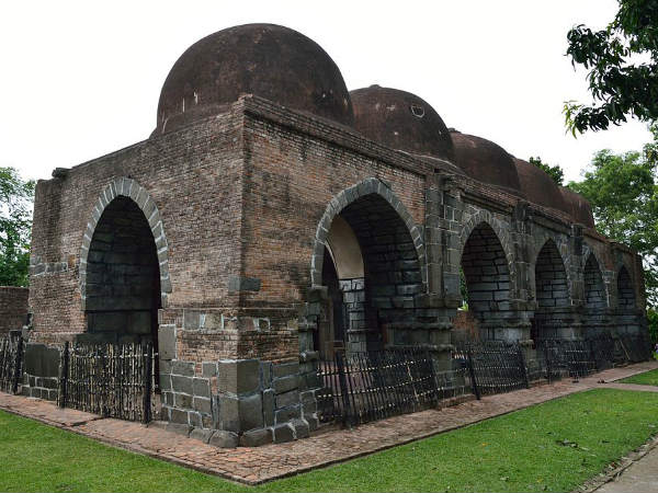 Why You Must Visit Hangseshwari Temple Complex