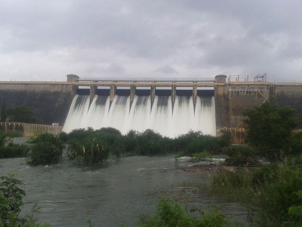 Manimuthar Dam