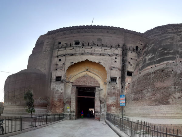 1) Qila Mubarak