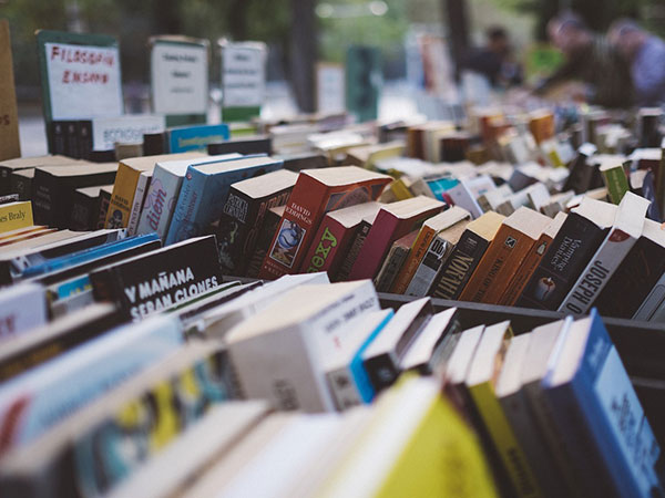 4) Get Lost In The Reader's Paradise: