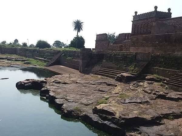 4. Sita Kund