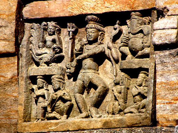 5) Lakulisha Temple