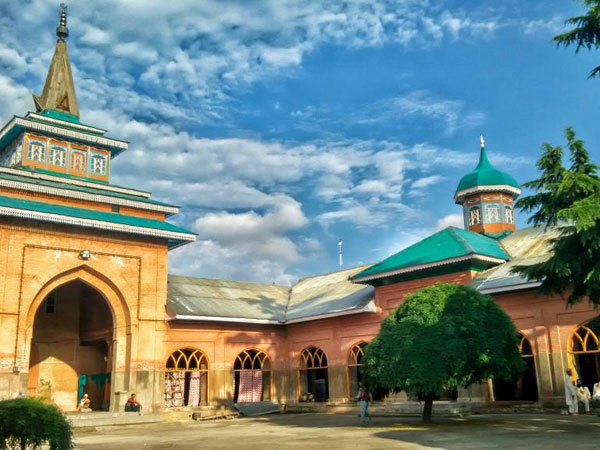 6) Masjid Syed Shab: