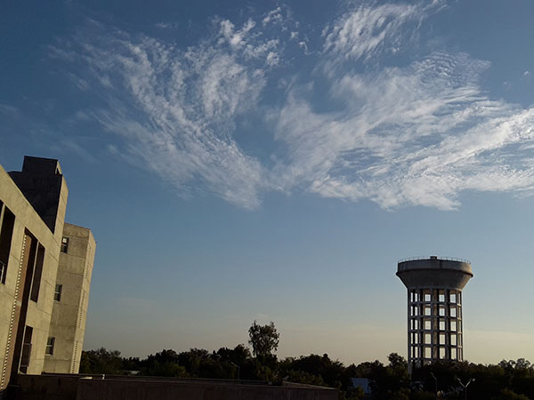 5) Lukhdhirji Engineering College: