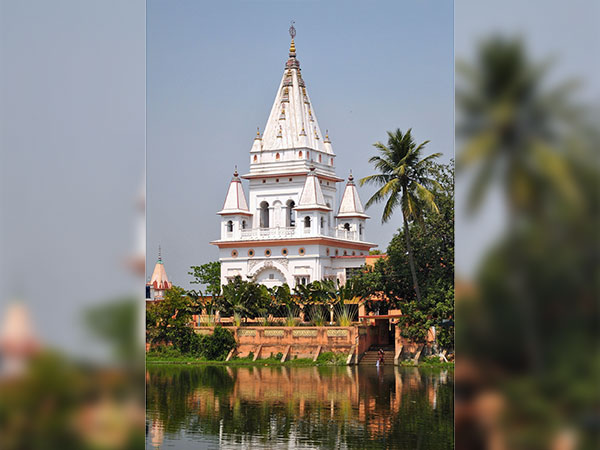 2) Yoga Peeth: