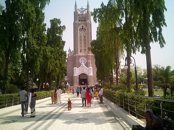 6) Medak Cathedral