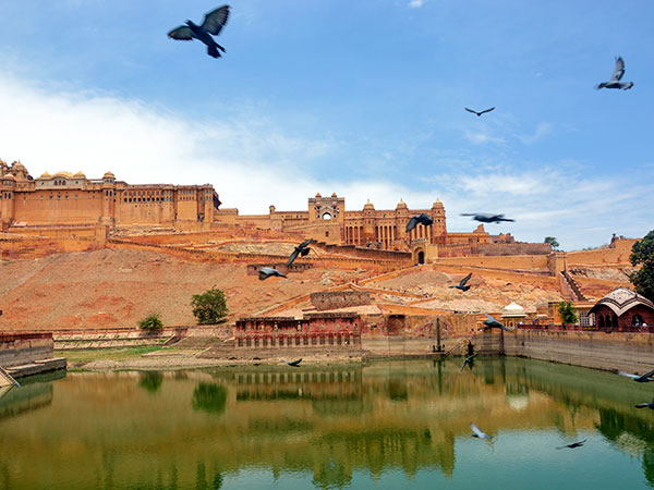 4. Jaigarh Fort