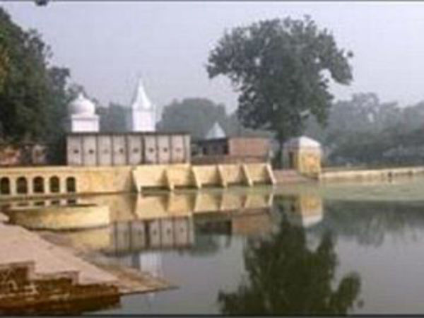 6) Sita Kund