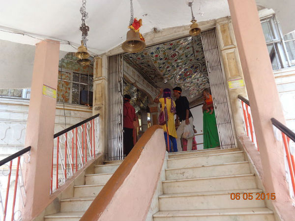 4. Maa Bamleswari Temple