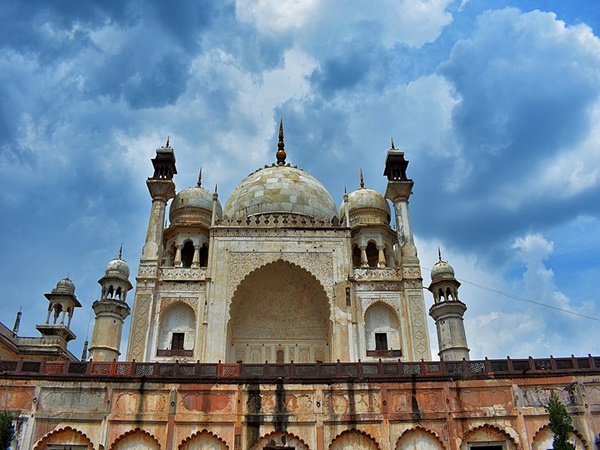 6. Bibi Ka Maqbara