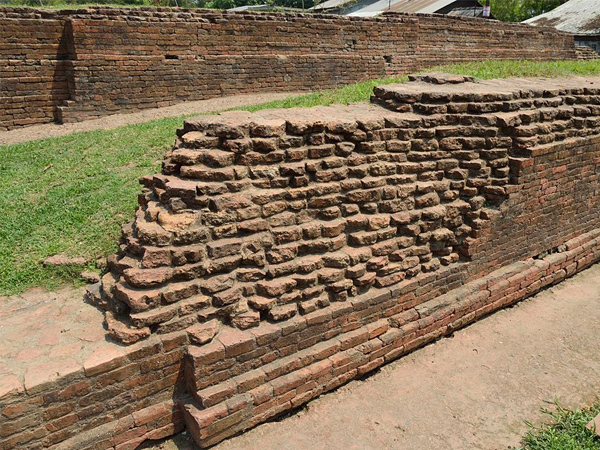 8. Chandraketugarh