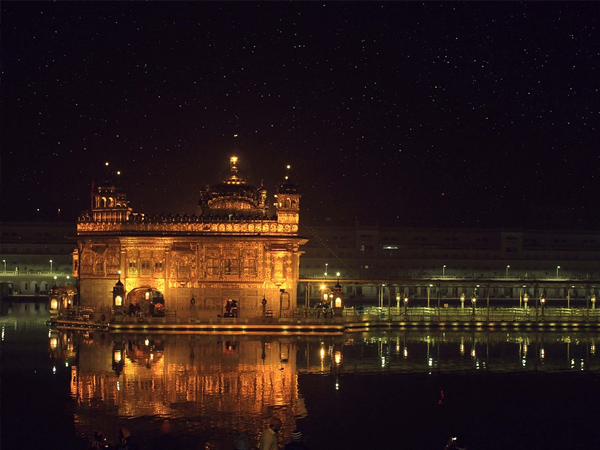 7. Guru Nanak Jayanthi, Amritsar