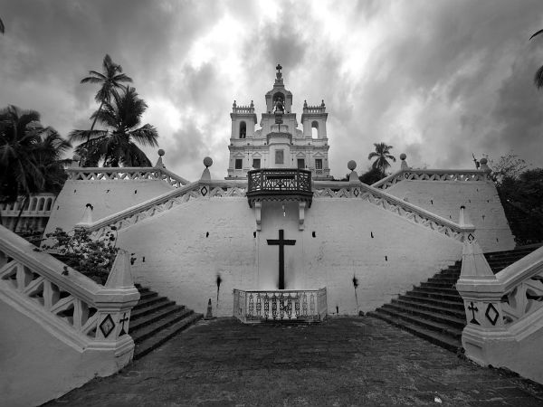 1. Explore the old charm of Goa