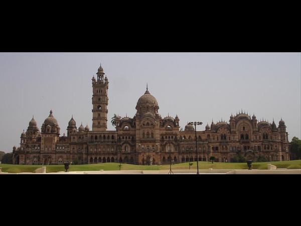 4. Laxmi Vilas Palace