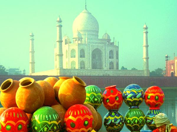 1. Taj Mahotsav
