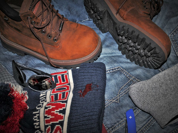 Purchase The Right Clothing And Footwear