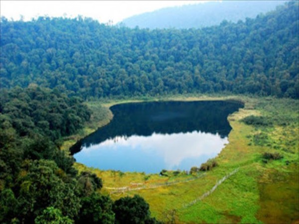 Kecheopalri Lake