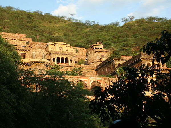 3. Neemrana