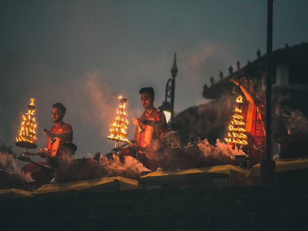 Evening aarti at Dashashwamedha Ghat