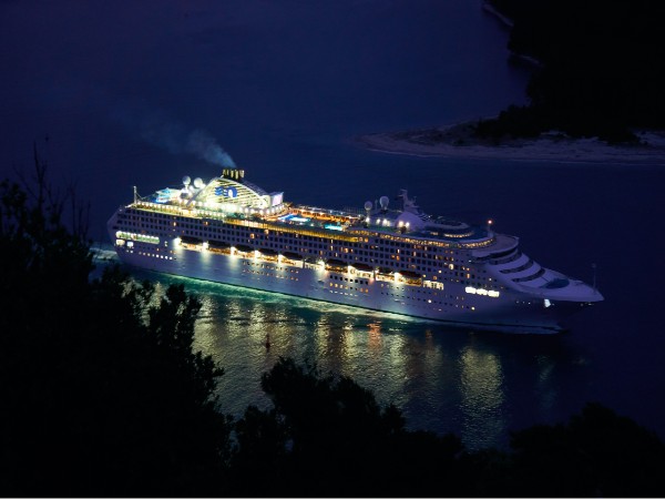 5) Kochi to Lakshadweep: