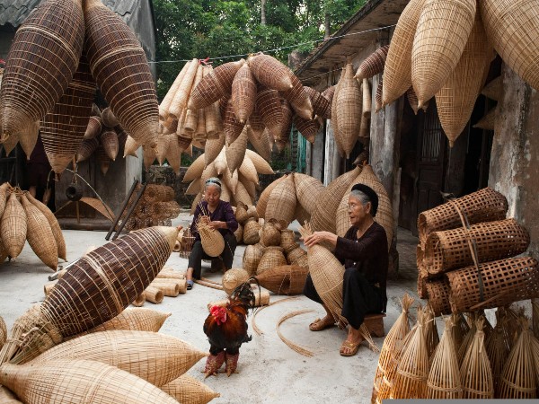 6) Ethnic Vietnamese Handicrafts