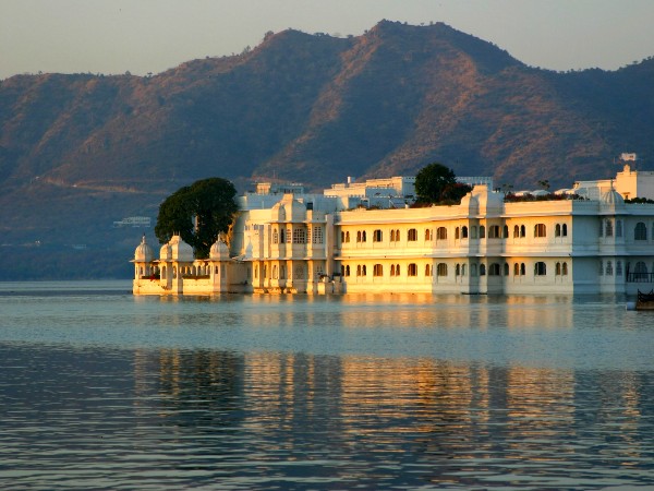 Udaipur-City of Lakes IRCTC tour package Ex Delhi from December 2022 to March 2023, Read now for the best deal.