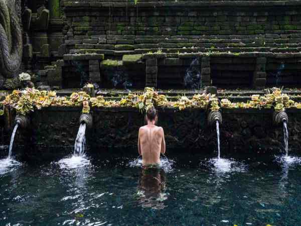 holy-spring-water-tirta-empul-hindu-temple-in-bali1-1677581169.jpg -Properties holy-spring-water-tirta-empul-hindu-temple-in-bali1-1677581169.jpg -Properties