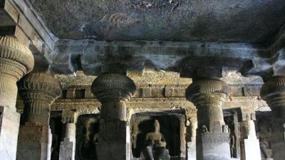ಬೌದ್ಧ ಗುಂಪಿನ ಗುಹೆಗಳು