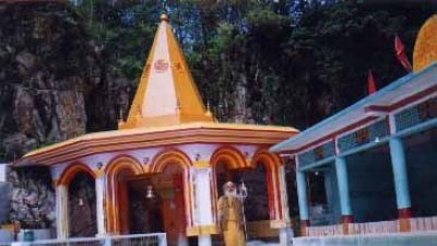 बेरीनाग का नागमंदिर