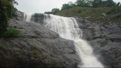 Palaruvi Waterfalls