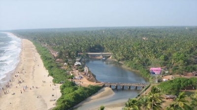 பய்யம்பலம் பீச்