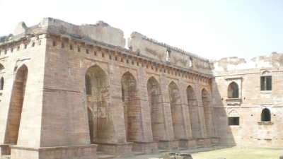 ஹிண்டோலா மஹால்