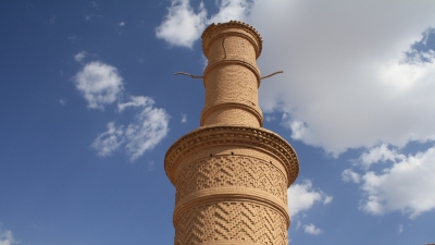 ஷேக்கிங் மினரெட்ஸ் (குலுங்கும் தூபிகள்)