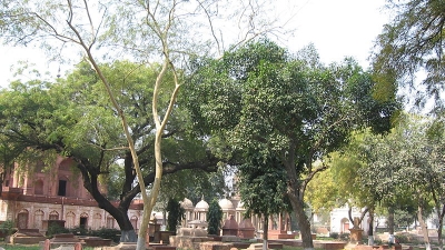 रोमन कैथोलिक कब्रिस्तान