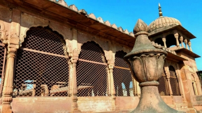 मोती मस्जिद