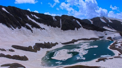 ఆల్ పత్తర్ లేక్