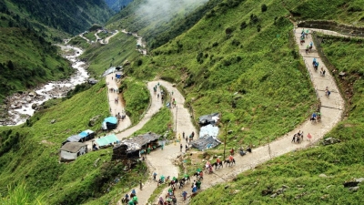 ट्रेकिंग