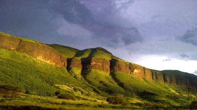 మౌంటెన్ రేంజ్ వైల్డ్ కేంప్