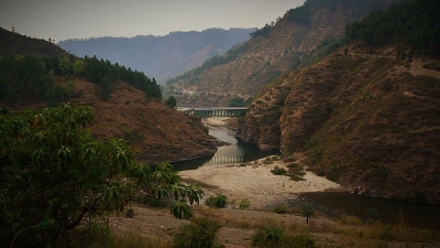 ठंडी सड़क