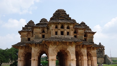 ಲೊಟಸ ಟೆಂಪಲ್