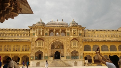 Sheesh Mahal
