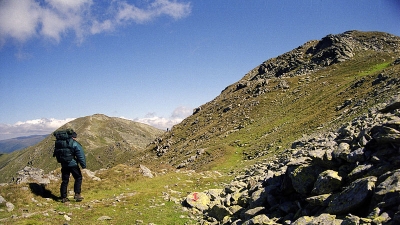 ട്രക്കിങ്‌