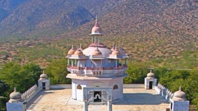 ஜெயின் நாசியா