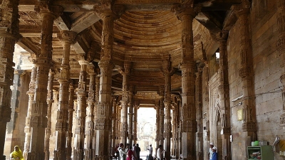 सोला खंबा