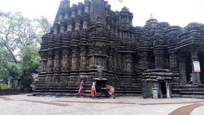 अम्‍बरेश्‍वर मंदिर