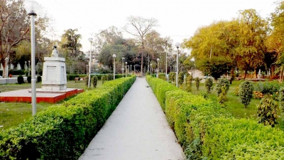 मोती झील