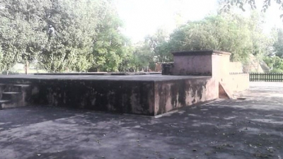 तख्त-ए-अकबरी